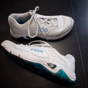 Fila Women's Athletic White Leather Sneakers   Size 8.5